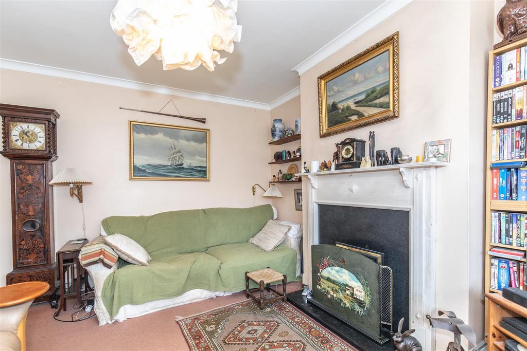 5 Woodmancote Road-18.jpg