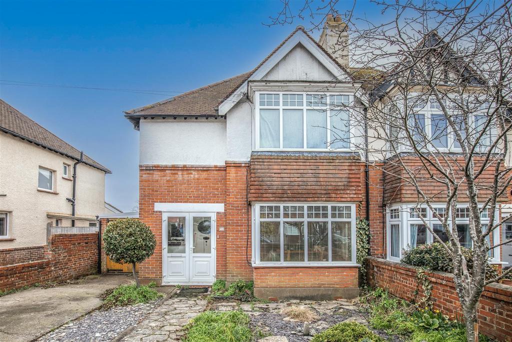 5 Woodmancote Road-4.jpg