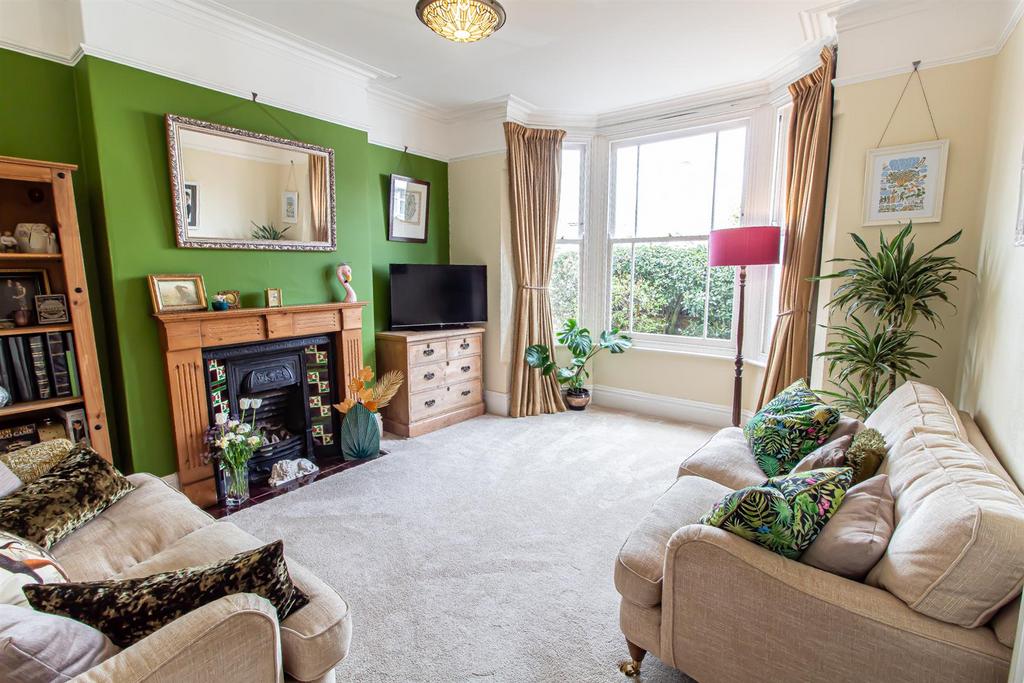 Road, Mapperley, Nottingham 4 bed semidetached house £350,000