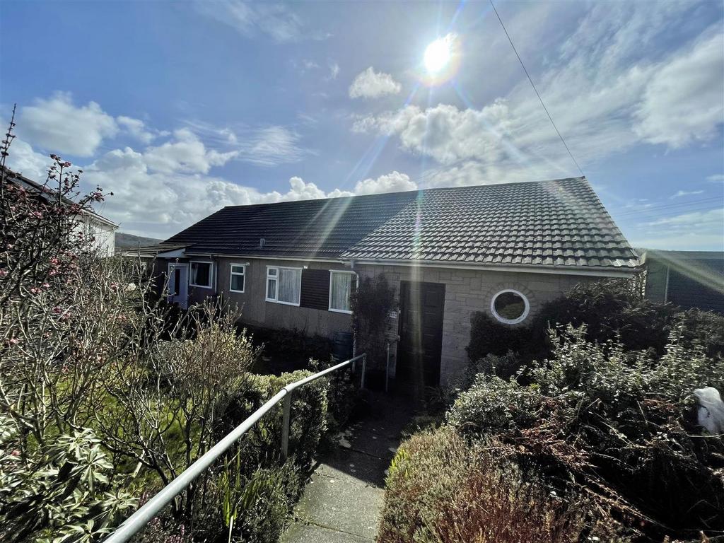 Blaenddol, Bow Street, Aberystwyth 4 bed detached bungalow £195,000