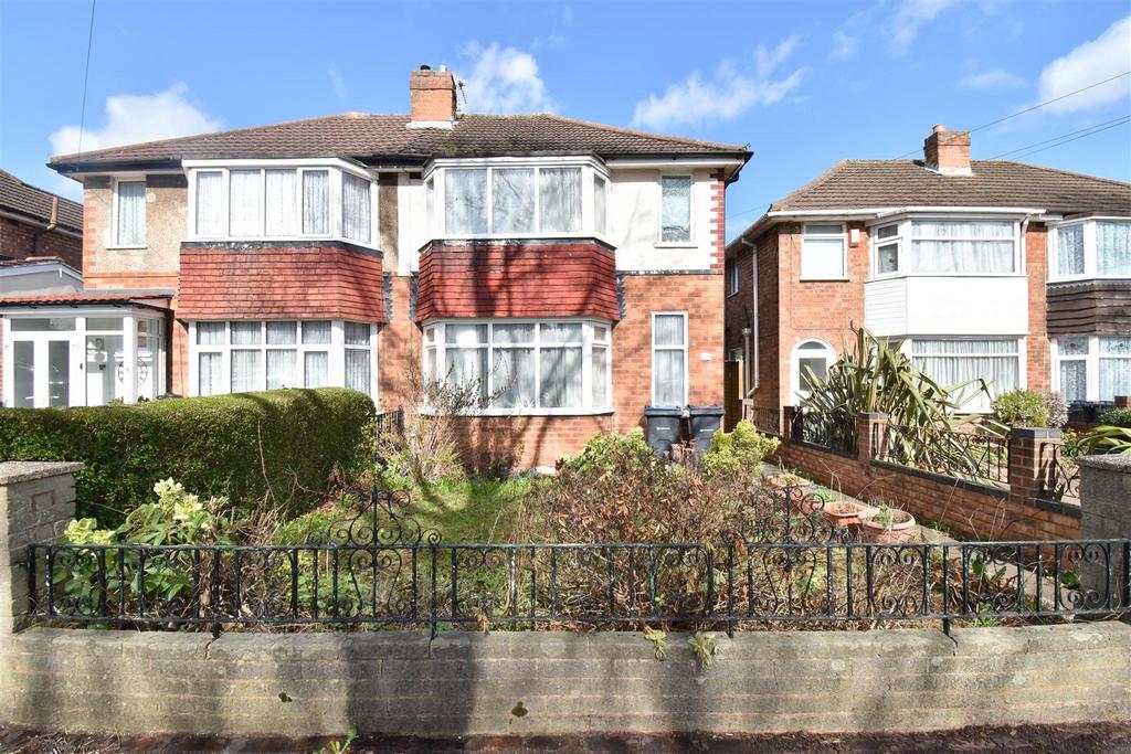 Cranes Park Road, Birmingham 2 bed semidetached house £180,000