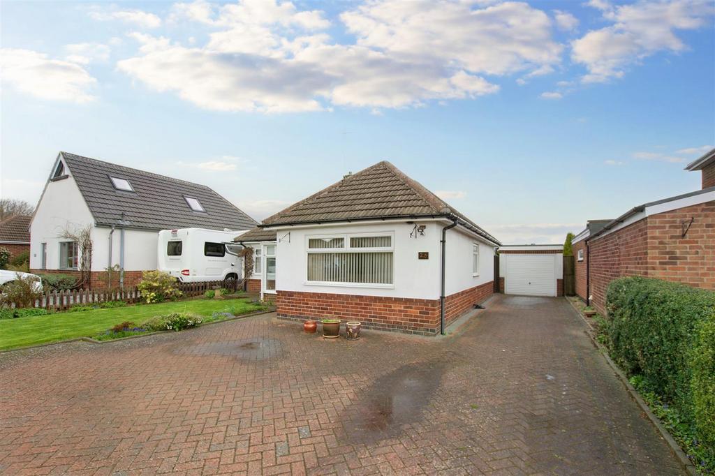 Milton Crescent, Attenborough, Nottingham 2 bed bungalow for sale £