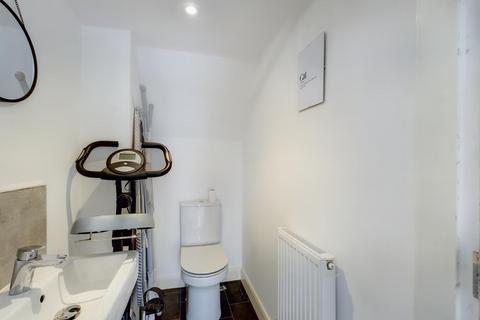45 Beck View Way, Shipley, BD18 2FB