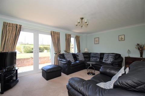 17 Barton Drive, Hessle, HU13 0HN