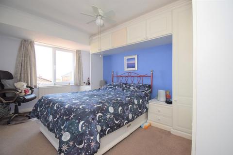 17 Barton Drive, Hessle, HU13 0HN