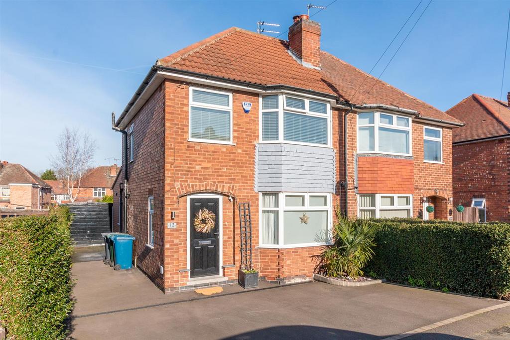 Abingdon Drive, Ruddington 3 bed semidetached house for sale £325,000
