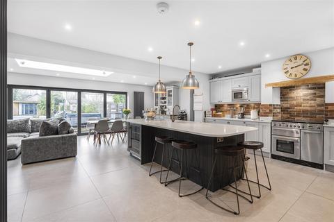 Tenaya Bicester Road, Launton, Bicester, OX26 5DP