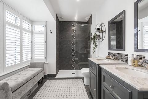 Tenaya Bicester Road, Launton, Bicester, OX26 5DP