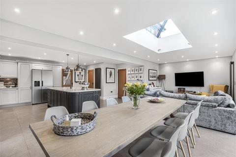 Tenaya Bicester Road, Launton, Bicester, OX26 5DP
