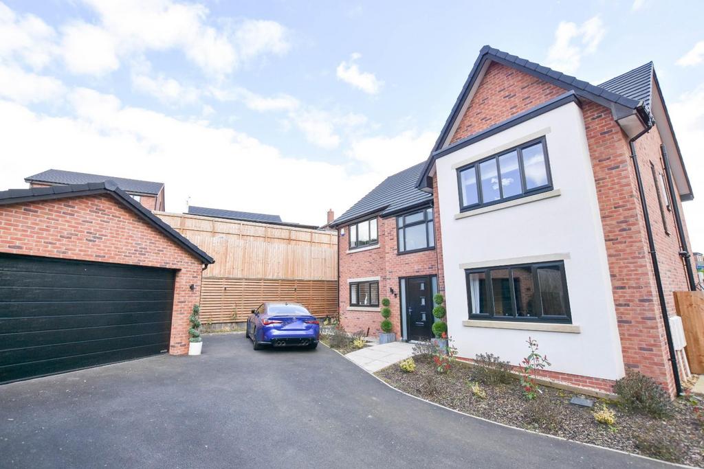 Booths Brow Road, AshtonInMakerfield, Wigan, WN4 0NG 4 bed detached house £495,000