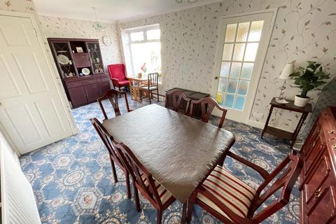 16 Enid Gardens, Blackhall Colliery, Hartlepool, TS27 4HL