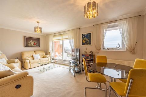 2 bedroom apartment for sale, Stratton House, Westcliff Parade, Westcliff-On-Sea