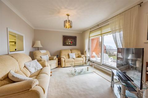 2 bedroom apartment for sale, Stratton House, Westcliff Parade, Westcliff-On-Sea