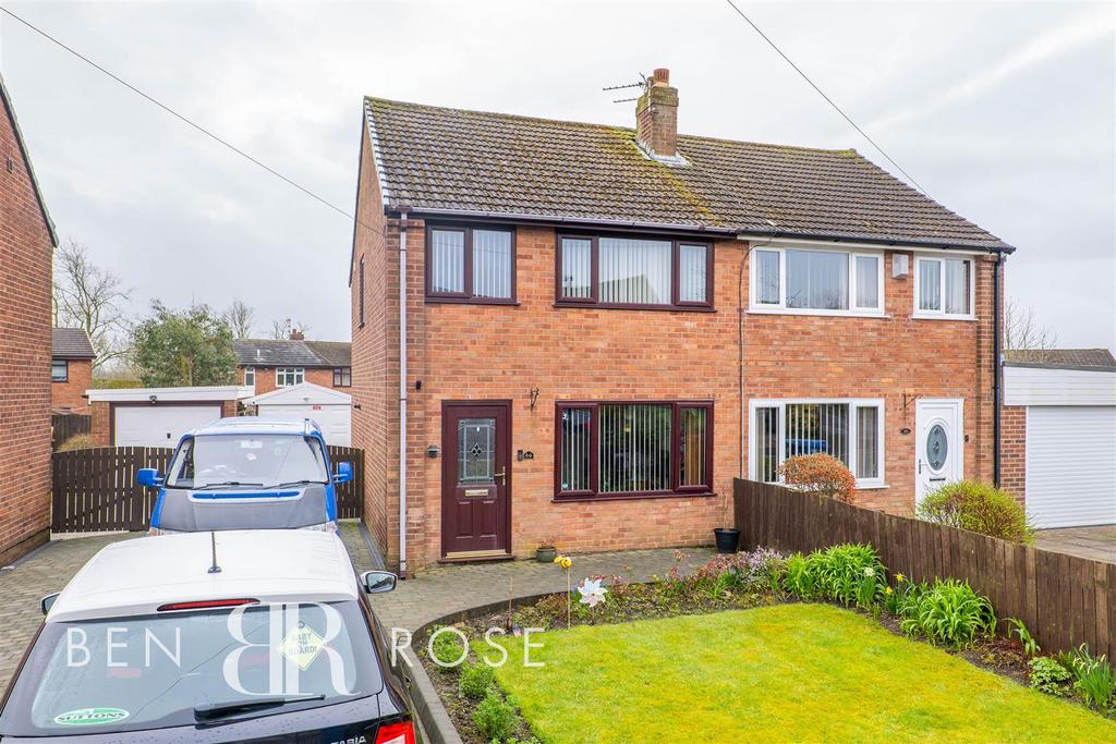 Lewis Close, Adlington, Chorley 3 bed semidetached house £209,995