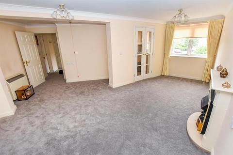 1 bedroom retirement property for sale, Tylers Ride, South Woodham Ferrers, Chelmsford