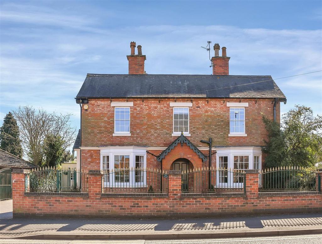 Beacon Hill Road, Newark 6 bed detached house for sale £800,000