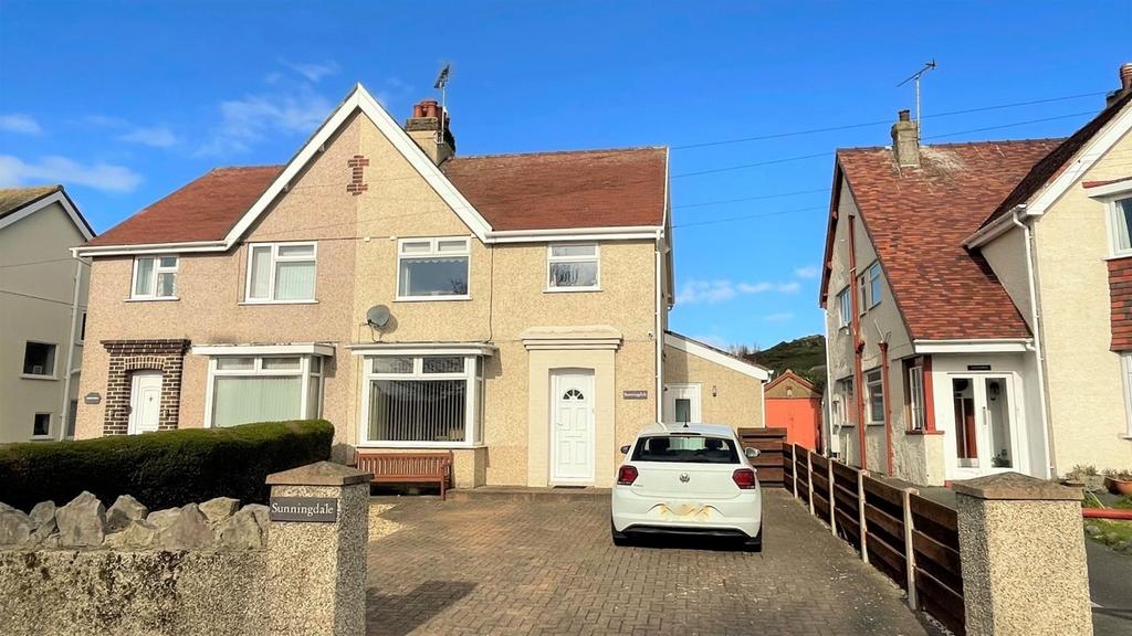 Pentywyn Road, Deganwy 3 bed semidetached house £315,000