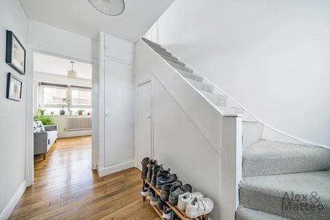 130 Adams Gardens Estate, London, SE16 4JH