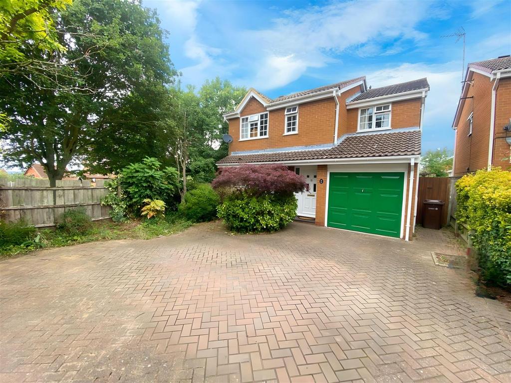 Sitwell Close, Lawford 4 bed detached house for sale £375,000