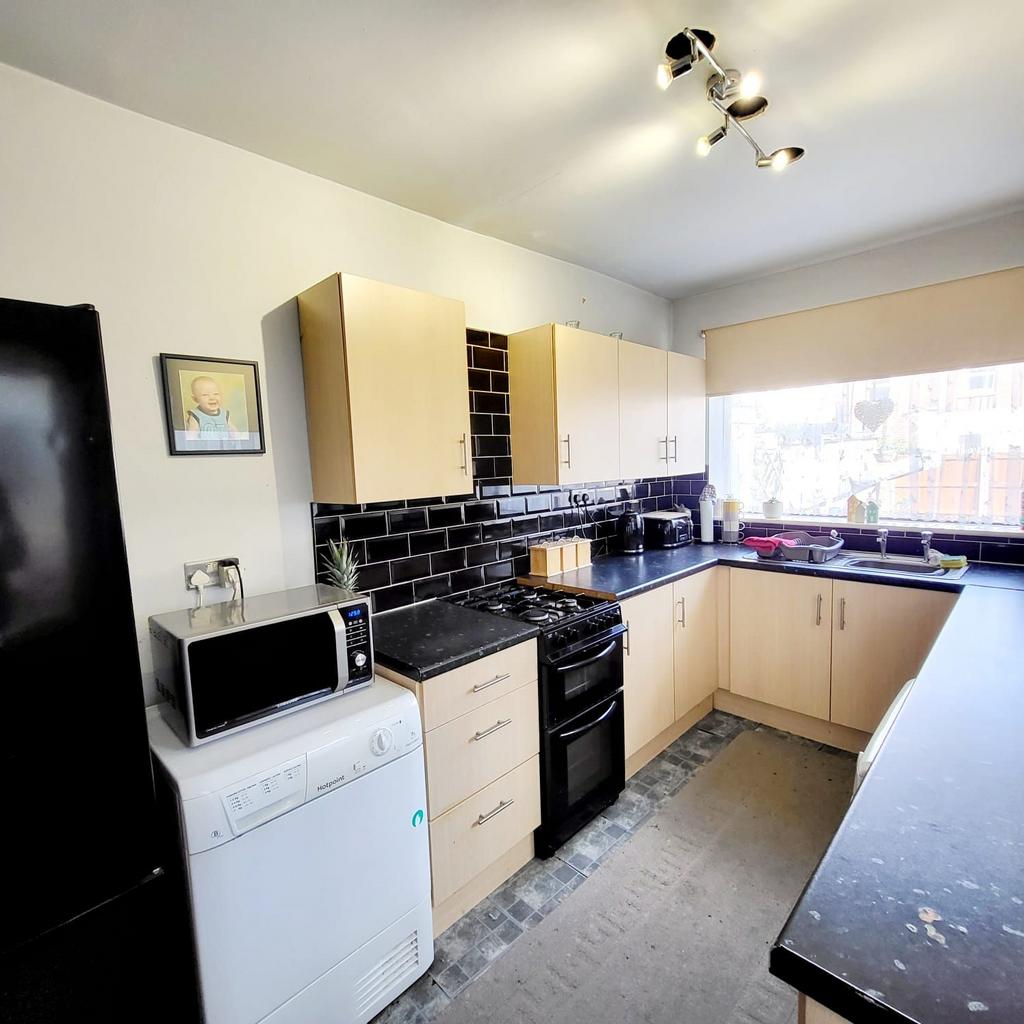 Washington Grove, Doncaster 2 bed terraced house £85,000