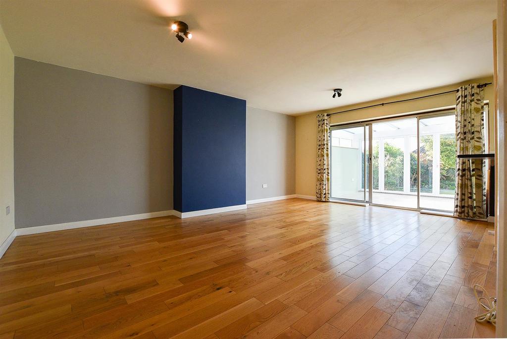 Mackenders Lane, Eccles 4 bed semidetached bungalow £450,000