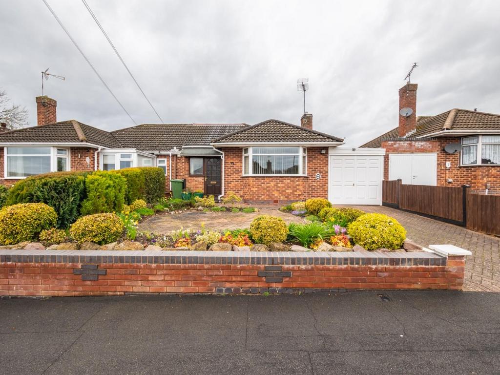 Boddington Close, Leamington Spa 2 bed semidetached bungalow for sale