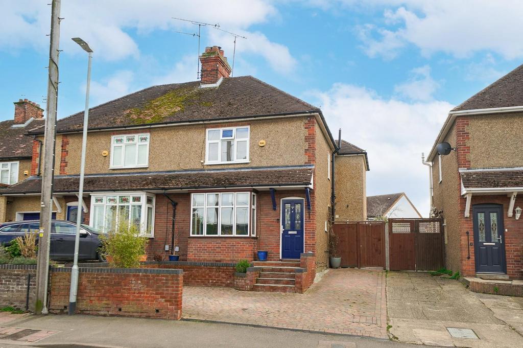 Stanbridge Road, Leighton Buzzard 3 bed semidetached house for sale