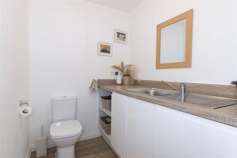 9 Kilham Way, Ferring, Worthing, BN12 6FJ