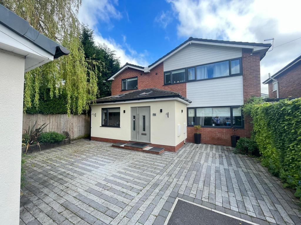 Lyndhurst Close, Wilmslow 4 bed detached house for sale £669,950