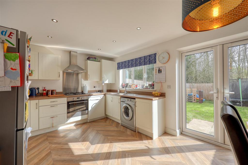 Horsepool Avenue, Stanton Under Bardon 3 bed semidetached house for