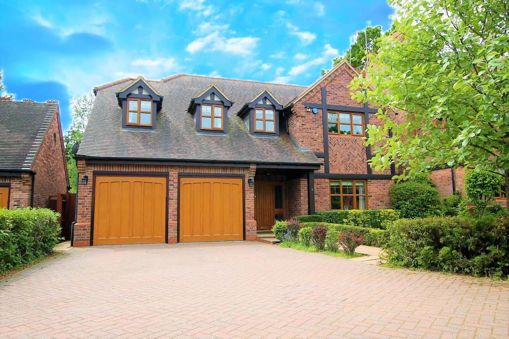 Kingscroft Close, Sutton Coldfield, West Midlands 4 bed detached house