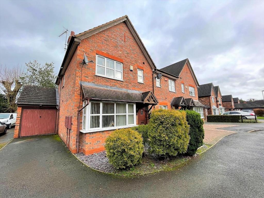 Chester Gardens, Sutton Coldfield 3 bed semidetached house £1,300