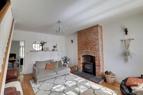3 Billbrook Road, Hucclecote, Gloucester, GL3 3QS