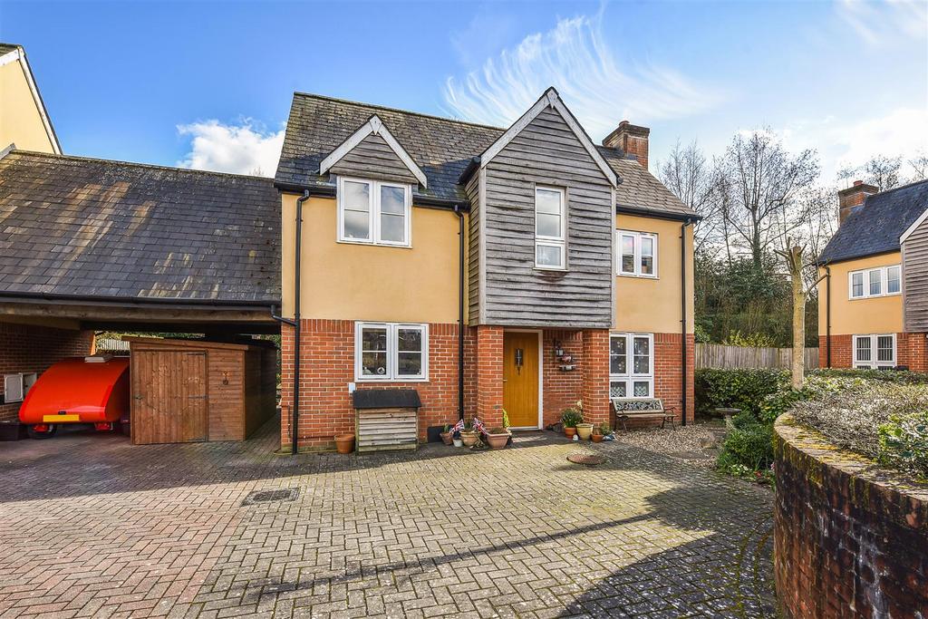 St. James Street, Ludgershall, Andover 3 bed detached house £325,000