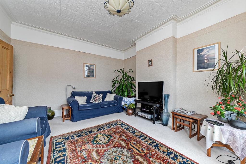 Ramsbury Road, St. Albans 3 bed semidetached house for sale £900,000