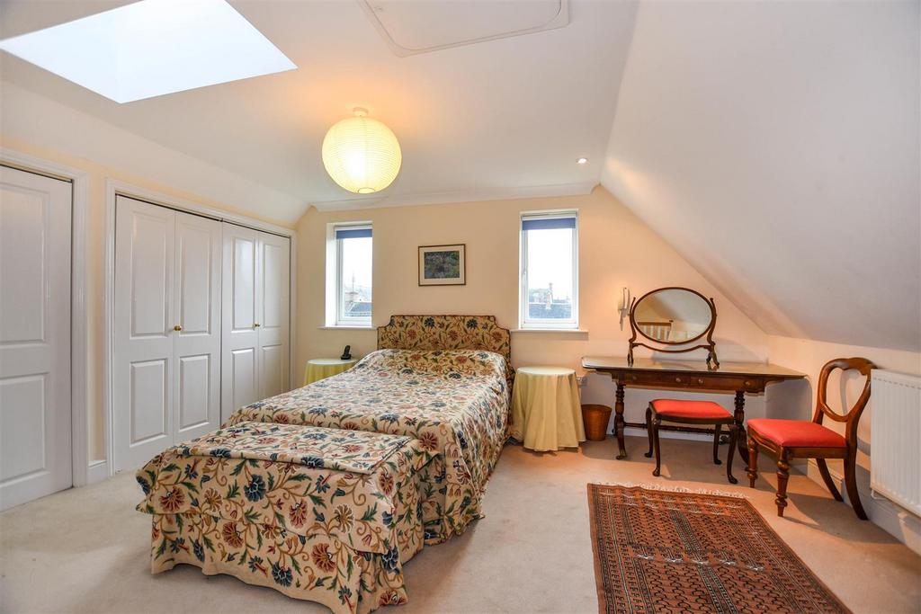 Principle Bedroom.JPG