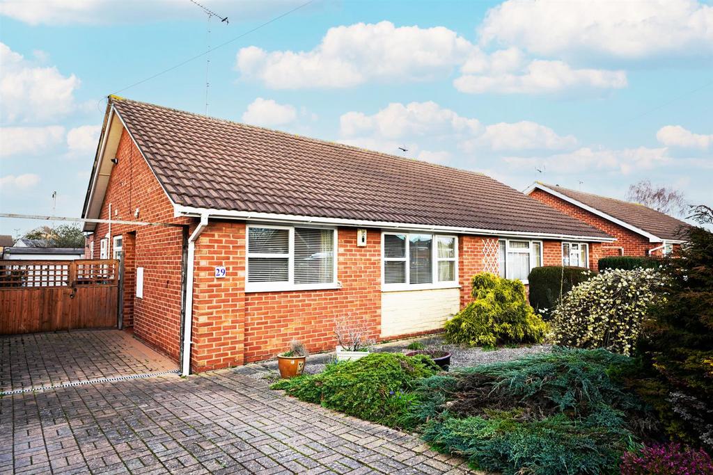 Marleyfield Way, Churchdown, Gloucester 2 bed semidetached bungalow