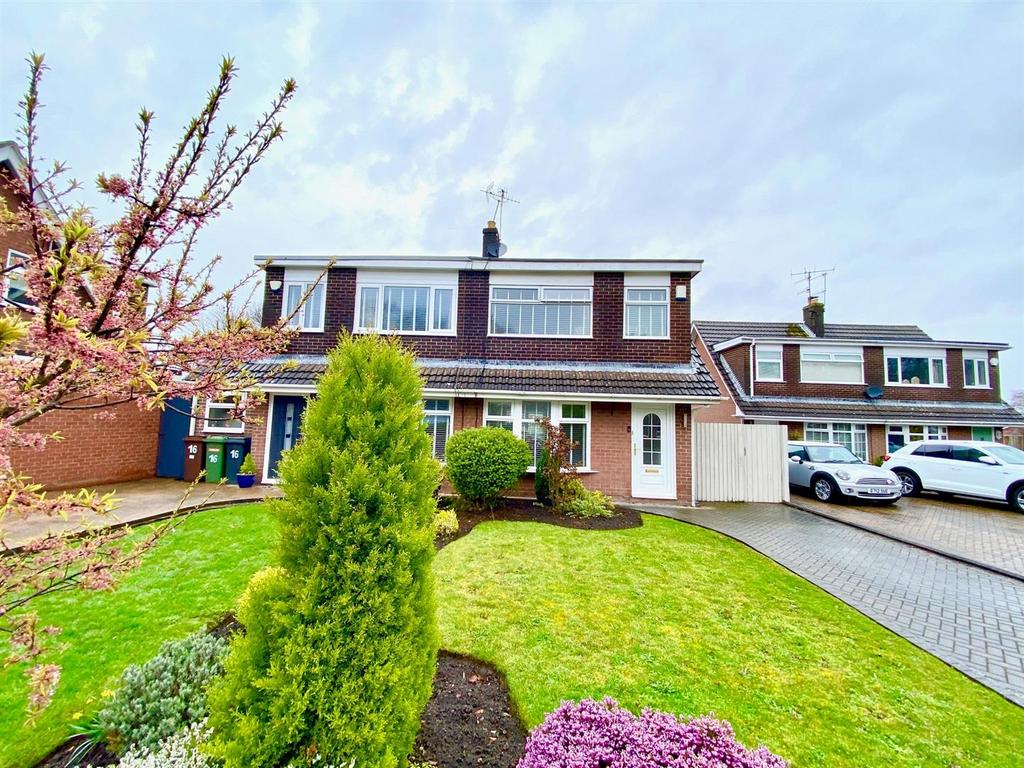Moseley Road, Spital, Wirral 3 bed semidetached house for sale £250,000