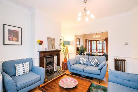 2 bedroom terraced house for sale - Mount Avenue, Chingford