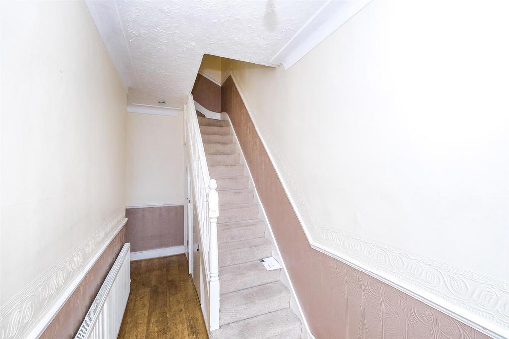 5 Nelson Rd.jpg
