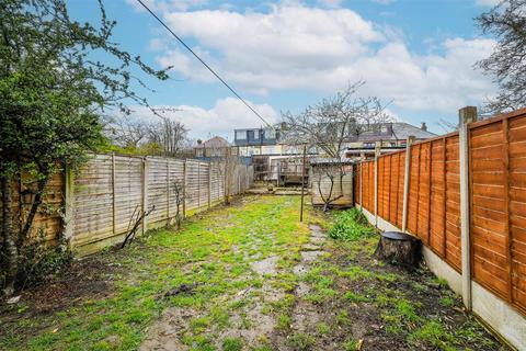 5 Nelson Road, London, E4 9AP