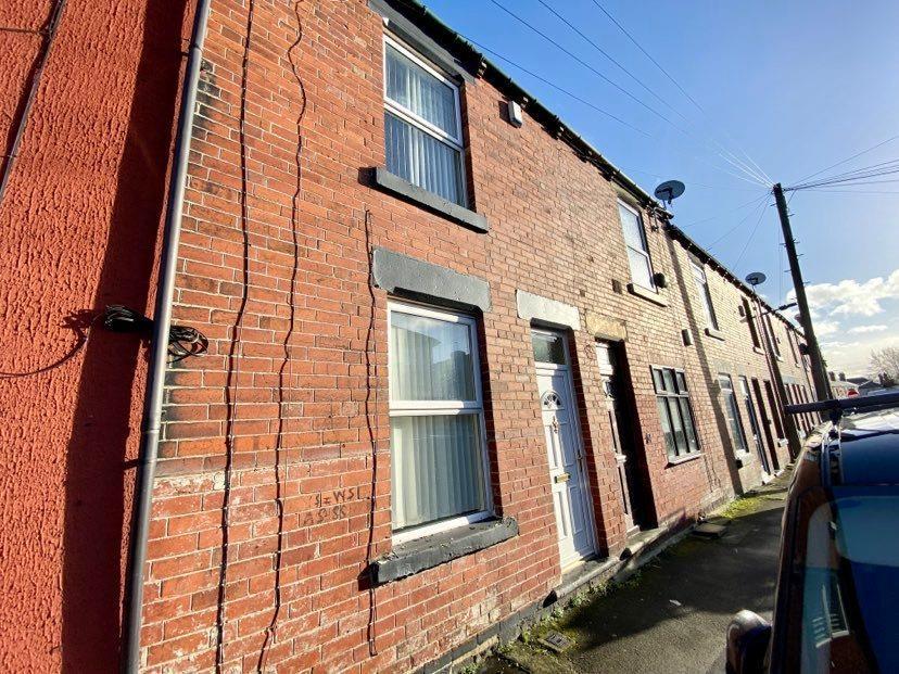 Gosling Gate Road, Goldthorpe, Rotherham, S63 9LU 2 bed terraced house