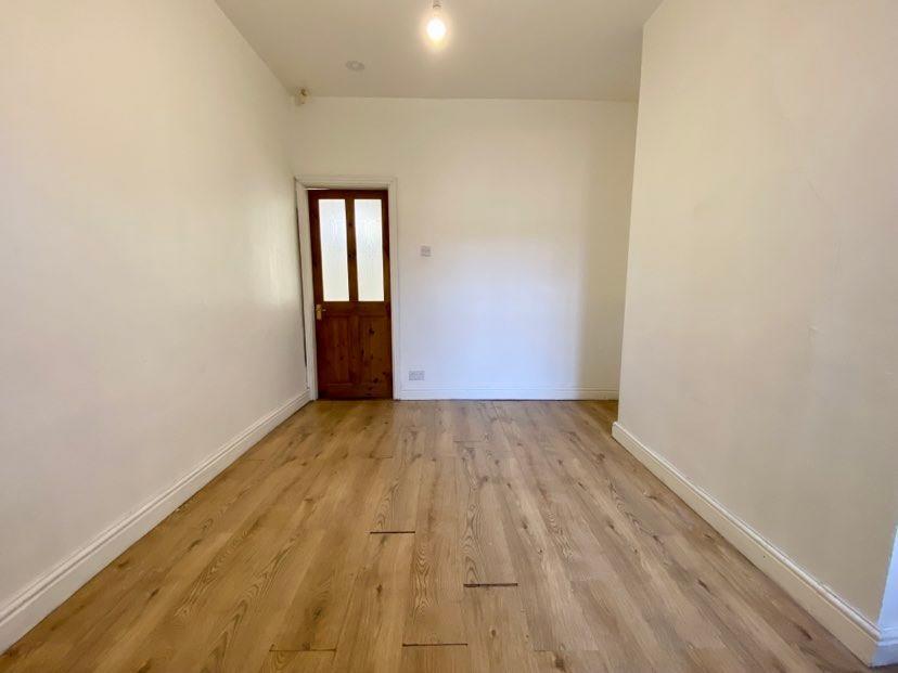 Gosling Gate Road, Goldthorpe, Rotherham, S63 9LU 2 bed terraced house