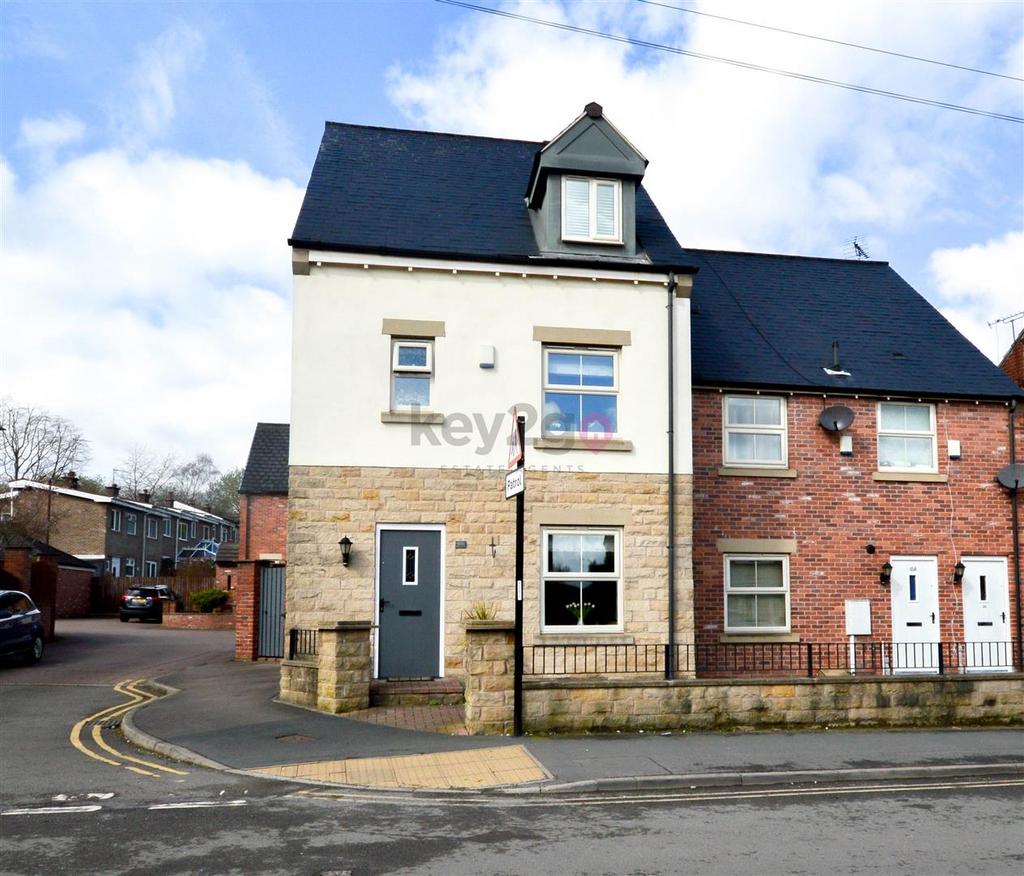 Queen Street, Mosborough, Sheffield, S20 4 bed semidetached house for