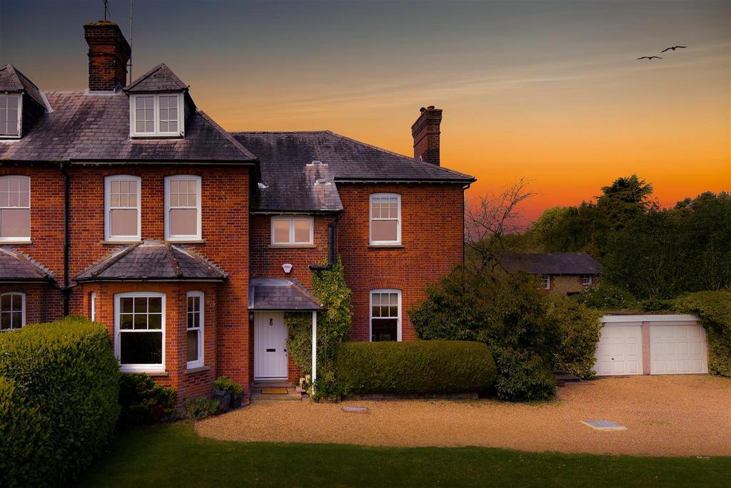 Ivy Mill Lane, Godstone 5 bed house £1,199,950