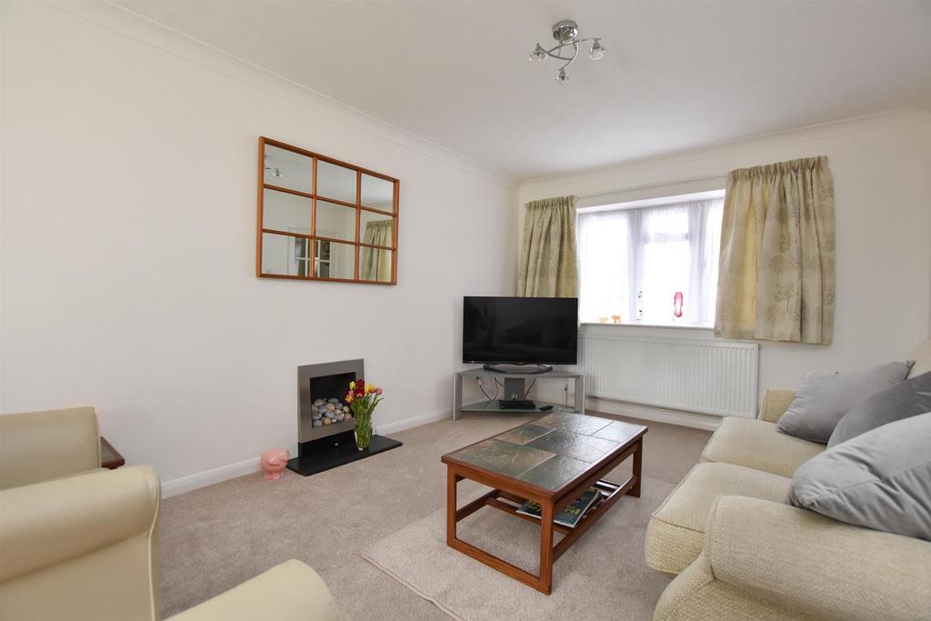 Living &amp; dining room