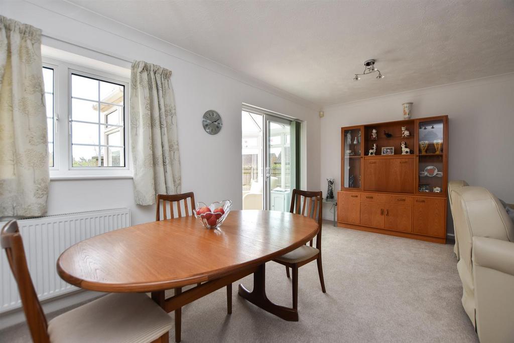 Living &amp; dining room