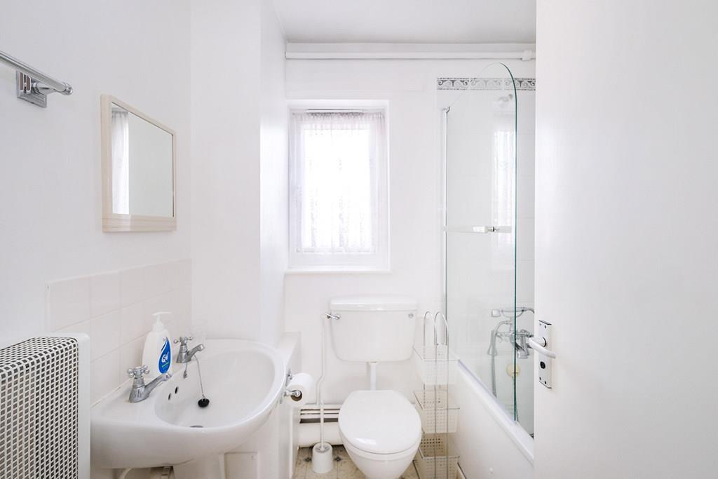 55 St. Gabriels Close-9 resized.jpg