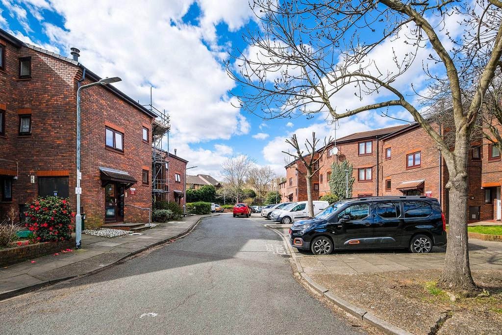 55 St. Gabriels Close ext-2 resized.jpg