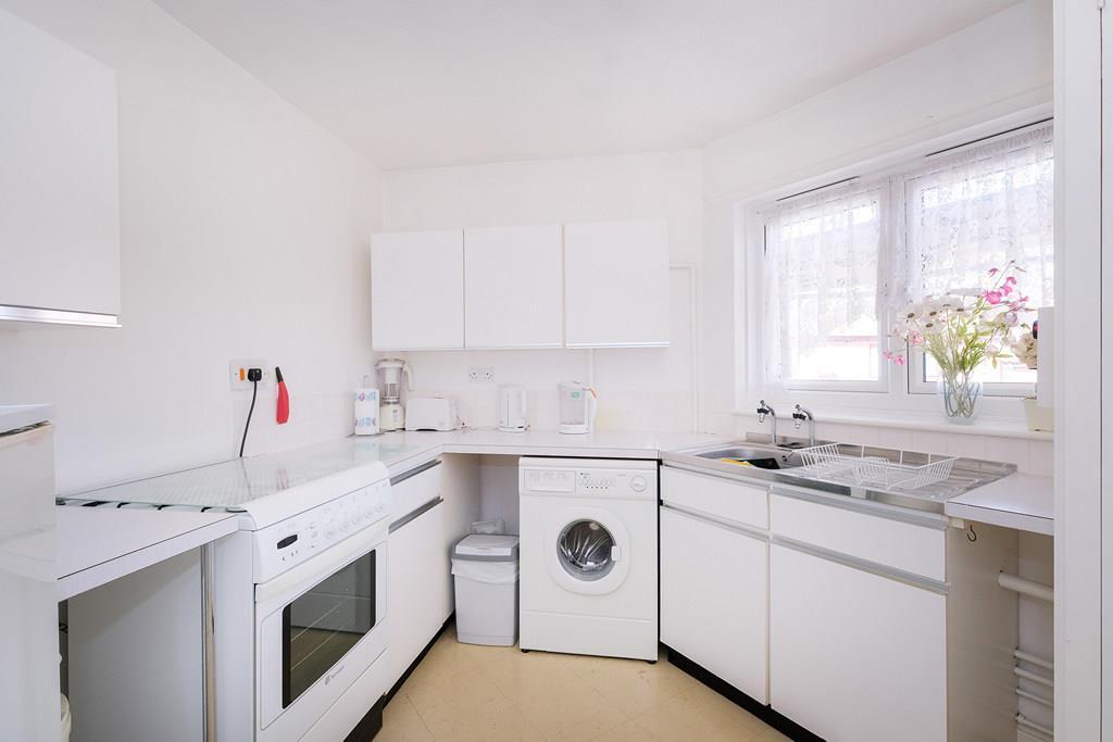 55 St. Gabriels Close-8 resized.jpg